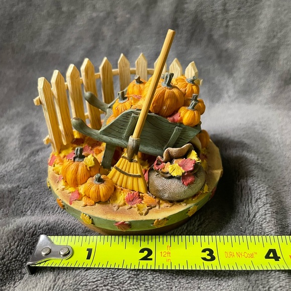 Pumpkin Patch Candle Topper 🎃 - Picture 6 of 6
